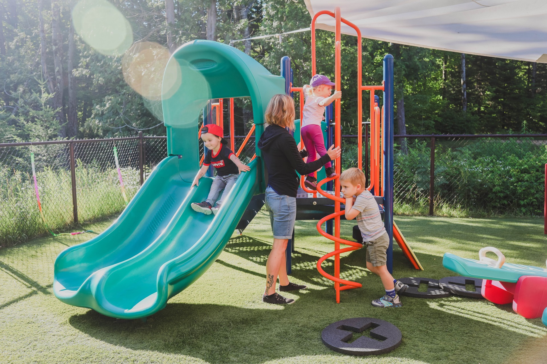 Jouer dehors tous les jours et le plus souvent possible